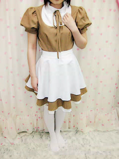 メイドB